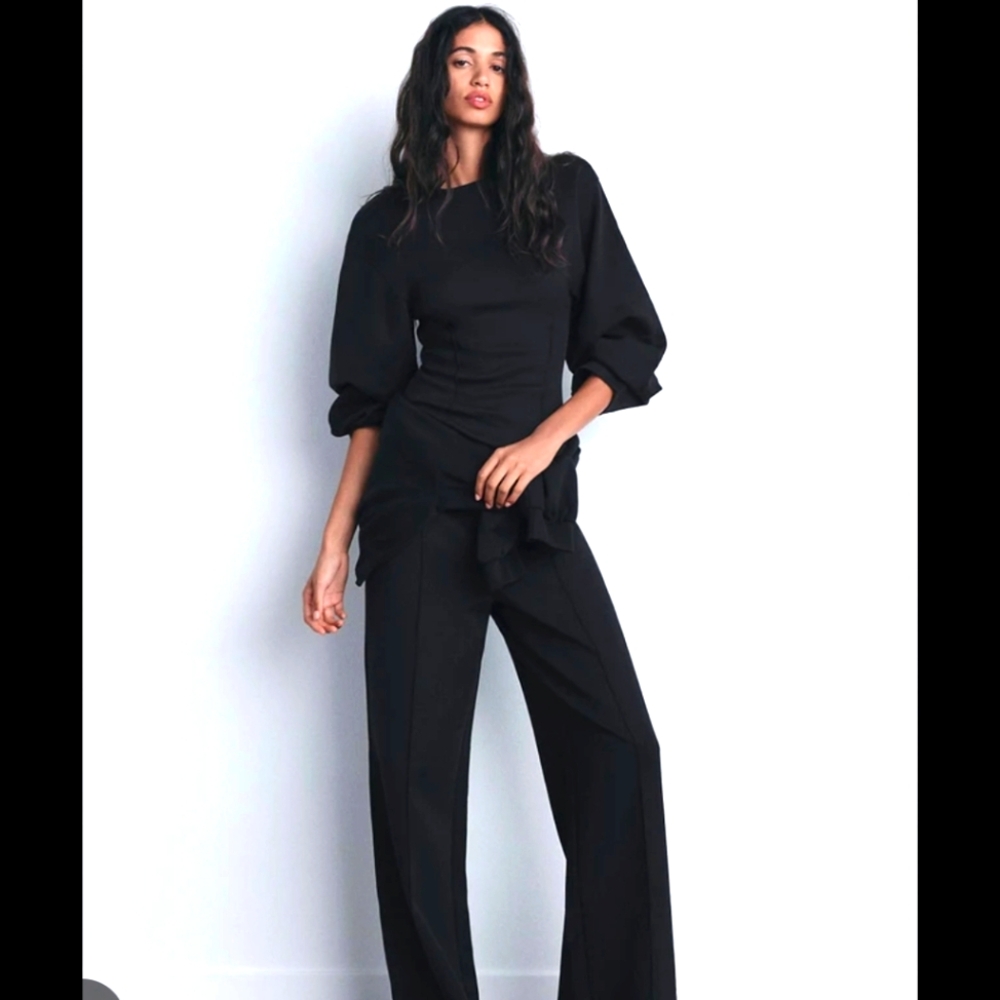 Zara Women's Elegant Black Top